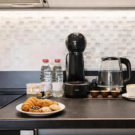 N9 Studentski Loft - Cozy Apt With Private Parking アパート