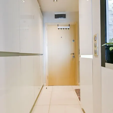 N9 Studentski Loft *