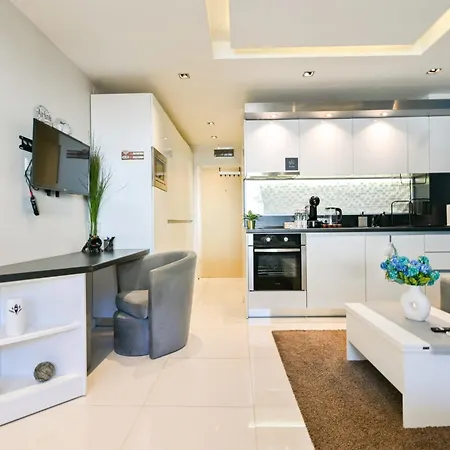 شقة N9 Studentski Loft *